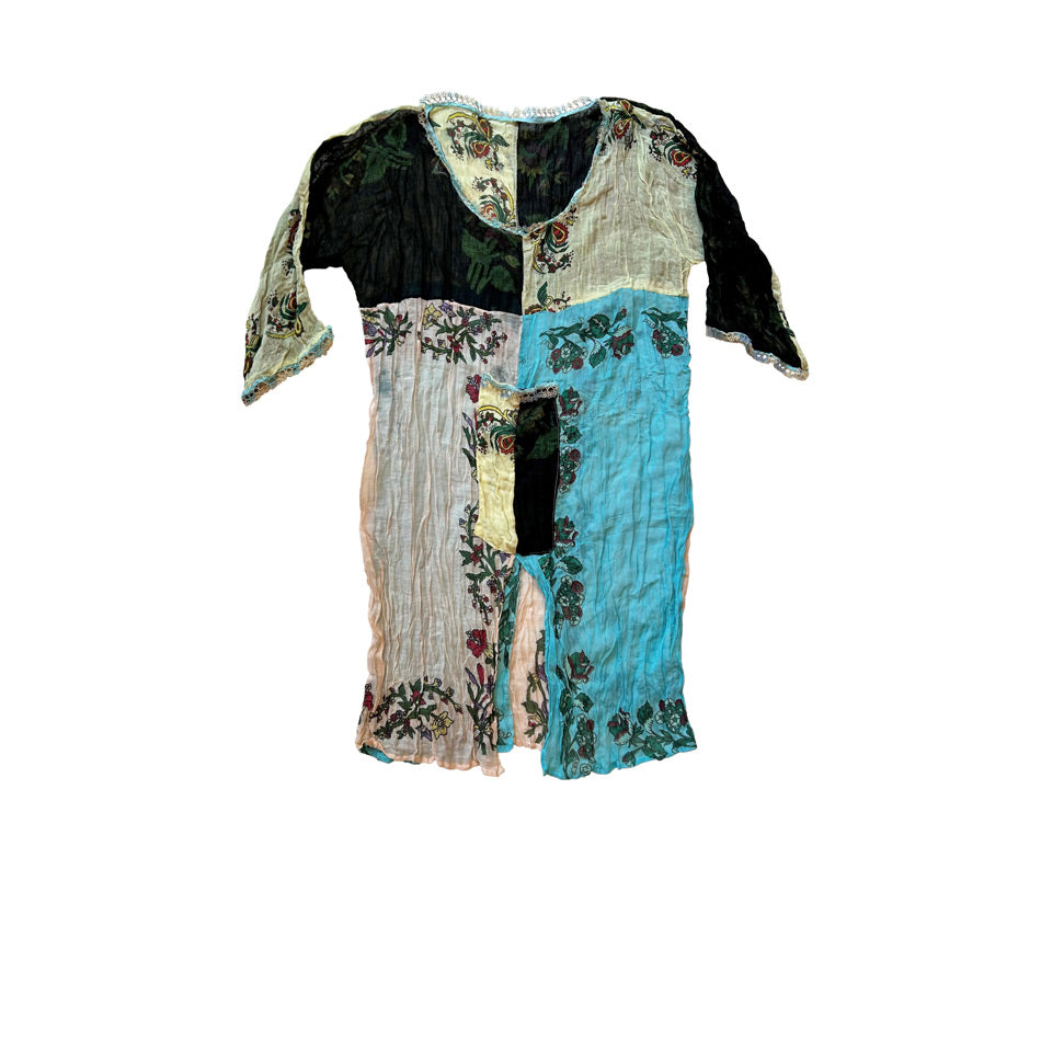 Acik somon rengi ve sari ile siyah ve havuz mavisi renklerde yamali yemeni elbise_Patchwork muslin dress in black blue and pale yellow and salmon color