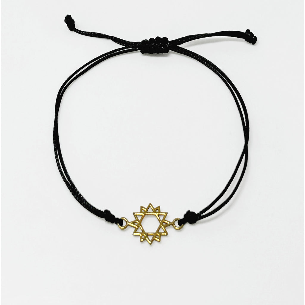 Akil isik uretkenlik timsali yildiz motifli siyah ipli bileklik_Black string bracelet with eight pointed star symbolizing light wisdom and productivity