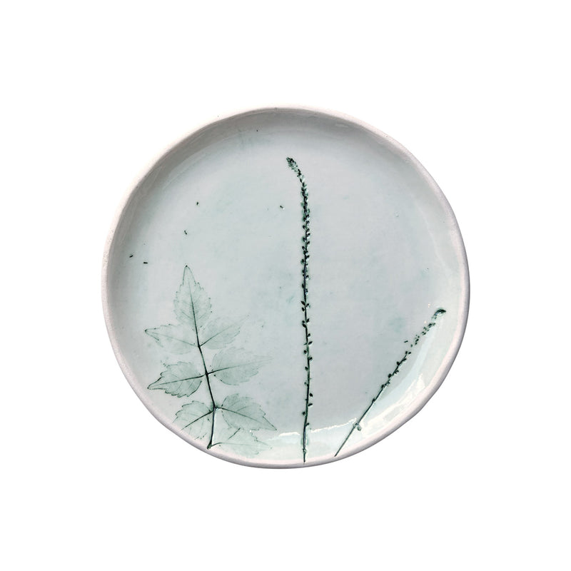 Bej ustune yesil bitki baskili dekoratif tabak_Beige decorative plate with green plants