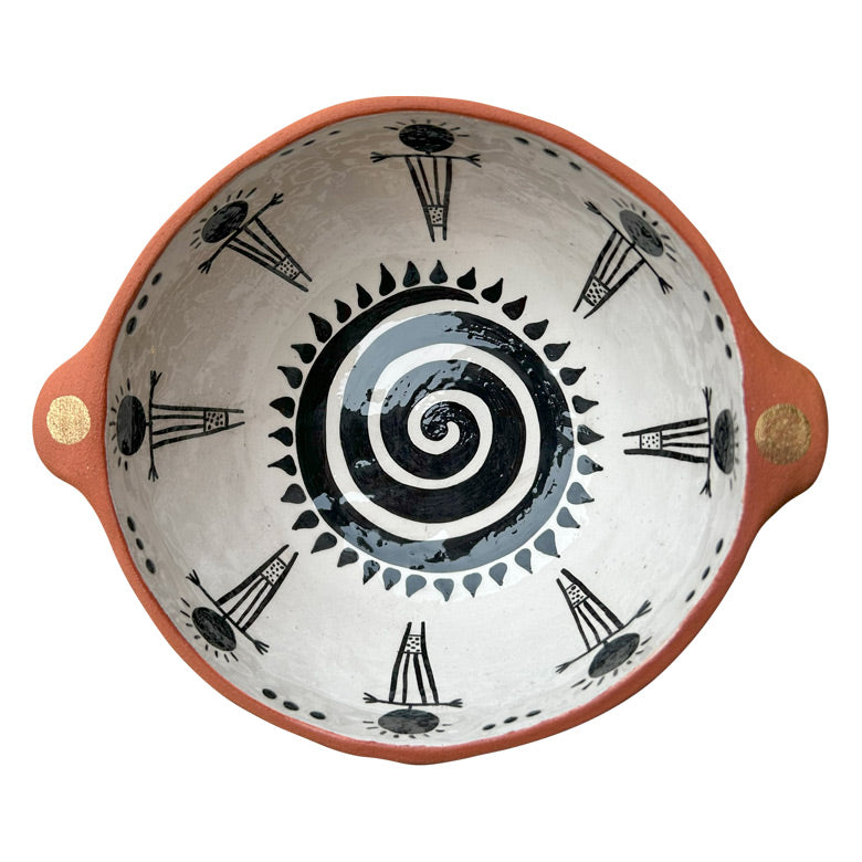 Beyaz ustune siyah spiral ve stilize insanlar desenli seramik kase_Ceramic bowl with black spiral and stylized human motis