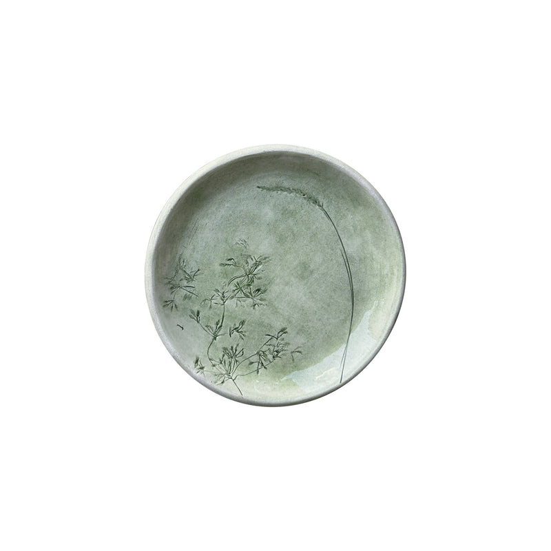 Biri yana donuk iki farkli bitki baskisi ile bezenmis yesil tabak_Green ceramic plate decorated with two plants pressed