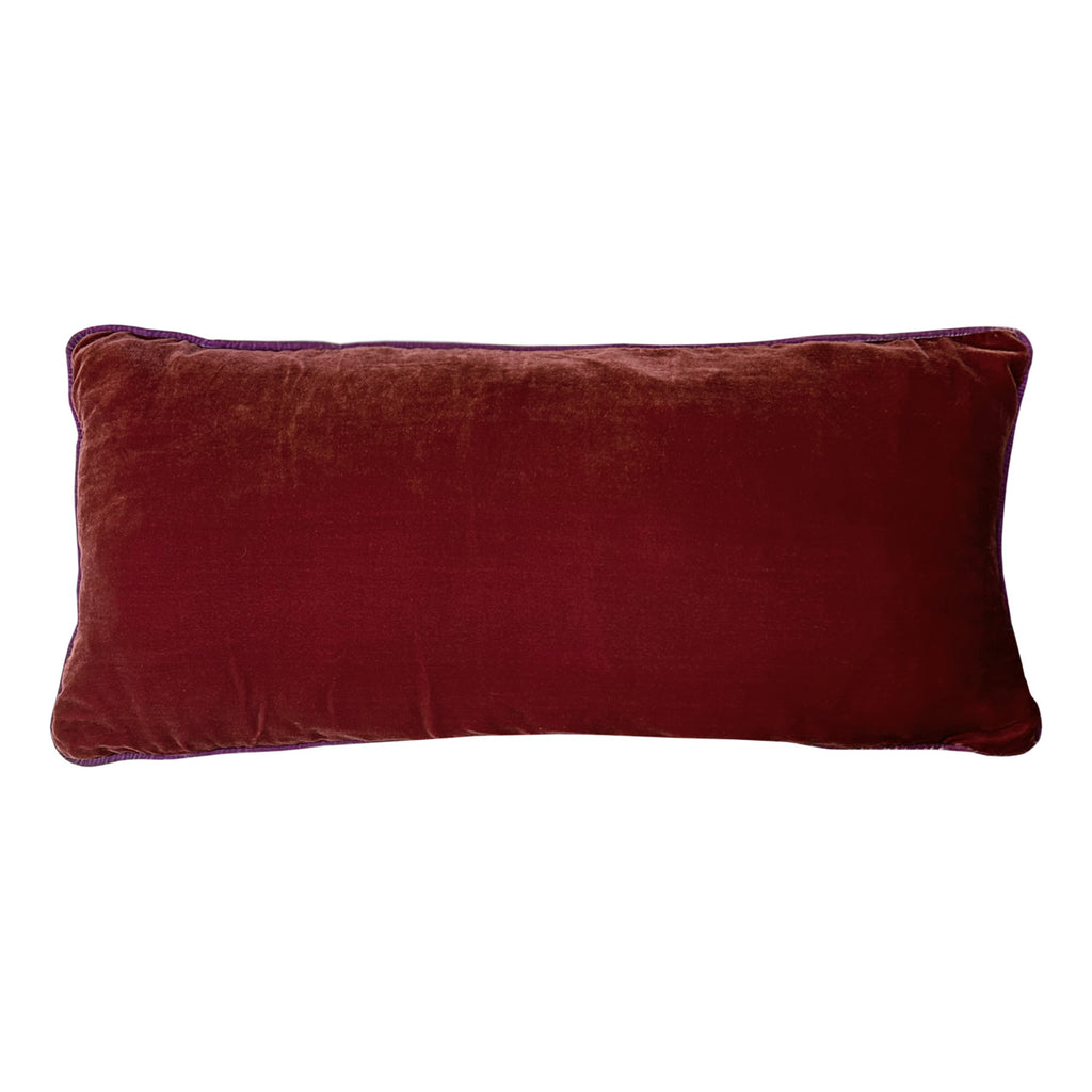 Biyesi fusya mor onu kahverengiye calan bordo uzun kadife kirlent_Long velvet throw pillow with fuchsia purple piping and burgundy brown tinge