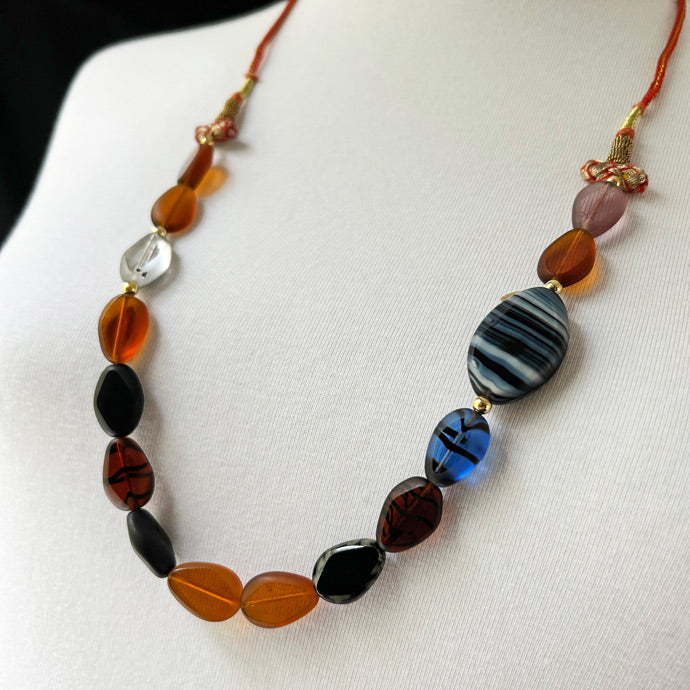 Cesitli cam boncuklu rengarenk Atolye 11 el yapimi kolye_Multi colored glass bead necklace with tassel