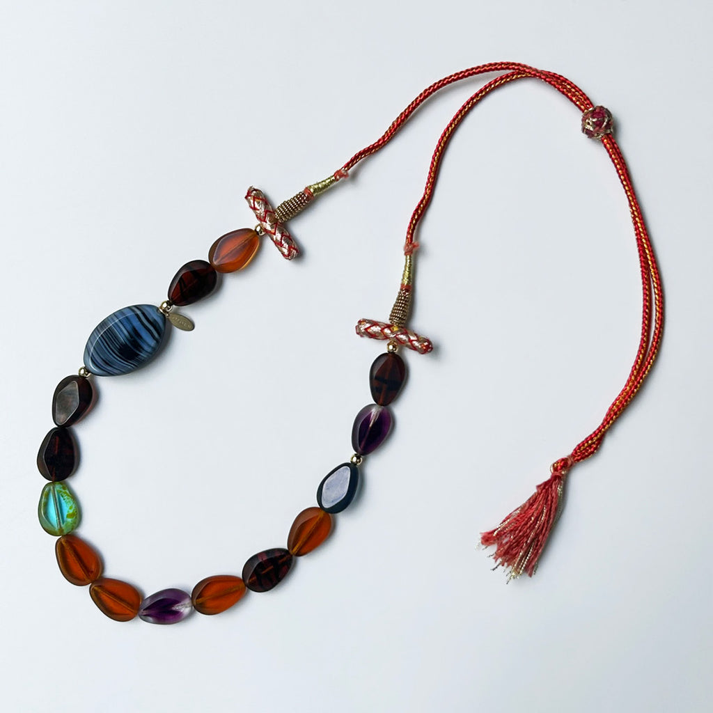 Cok renkli yassi boncuklardan olusan Atolye 11 kolye_Multi colored beaded necklace