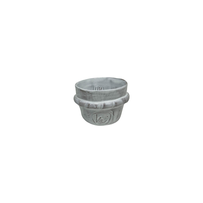 Etrafinda kalinlik olan el yapimi seramik beyaz fincan_Hand made ceramic white espresso cup with a thickness around i