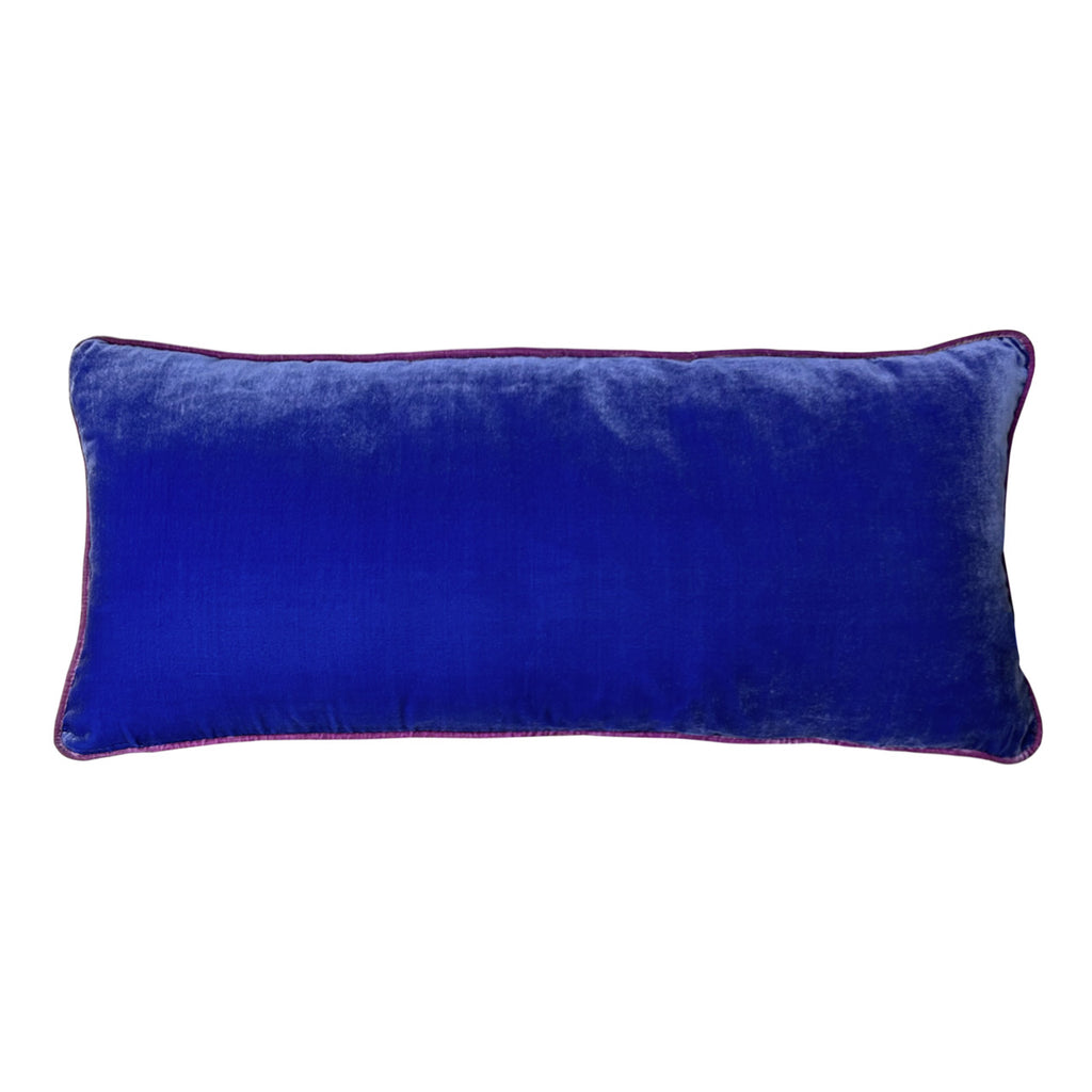 Fusya mor fitilli mavi kadife uzun yastik_Long blue velvet cushion with fuchsia purple piping