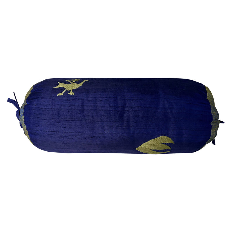 Geleneksel motifli tasarim odullu lacivert seker yastik_Navy blue neckroll cushion with sage green traditional motifs