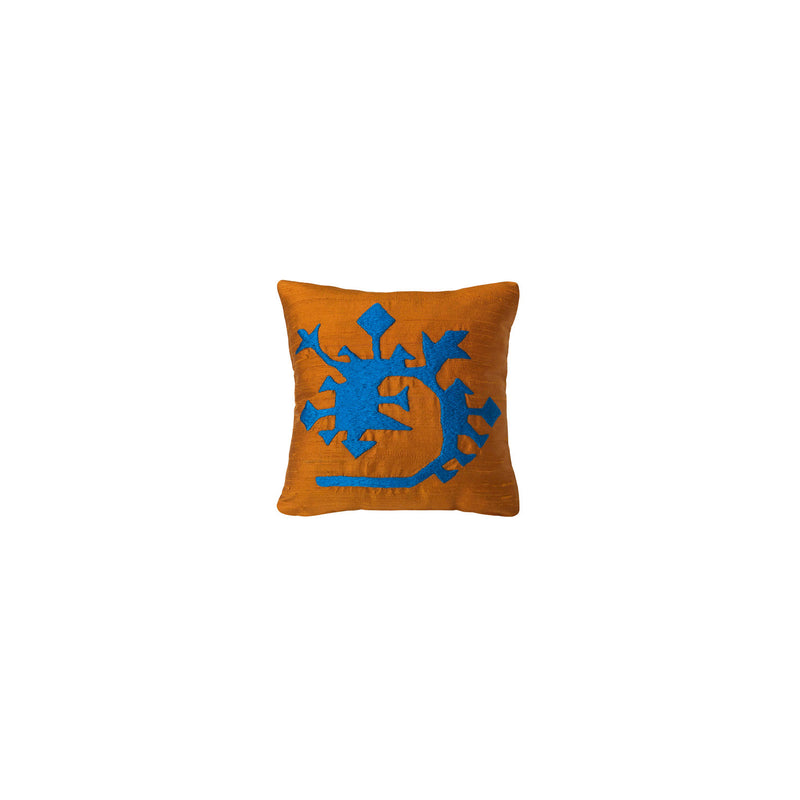 Gizli seylerin bekcisi ejder motifli zit renklerde kirlent_Silk pillow in contrasting colors with a dragon motif that safeguards secret things