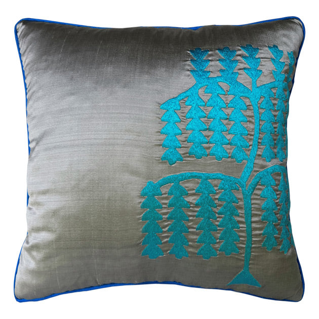 Gumus gri ustune mavi hayat agaci nakisli tasarim ipek kirlent_Designer silk grey cushion with blue tree of life embroidery