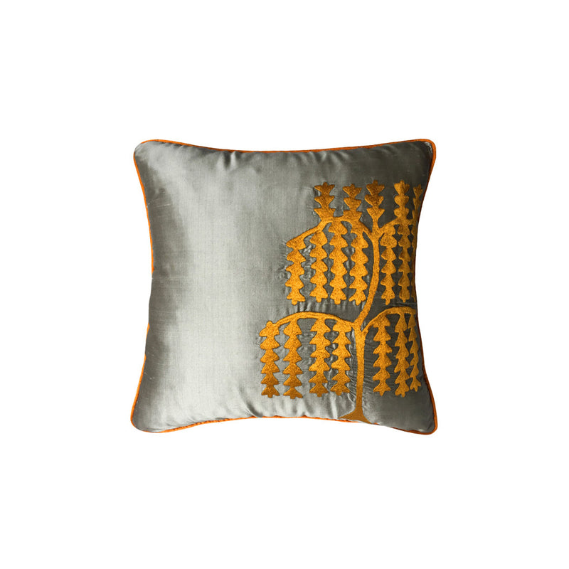 Gumus rengi ustune altin rengi hayat agaci nakisli kare ipek yastik_Silver colored square silk cushion with golden tree motif embroidery