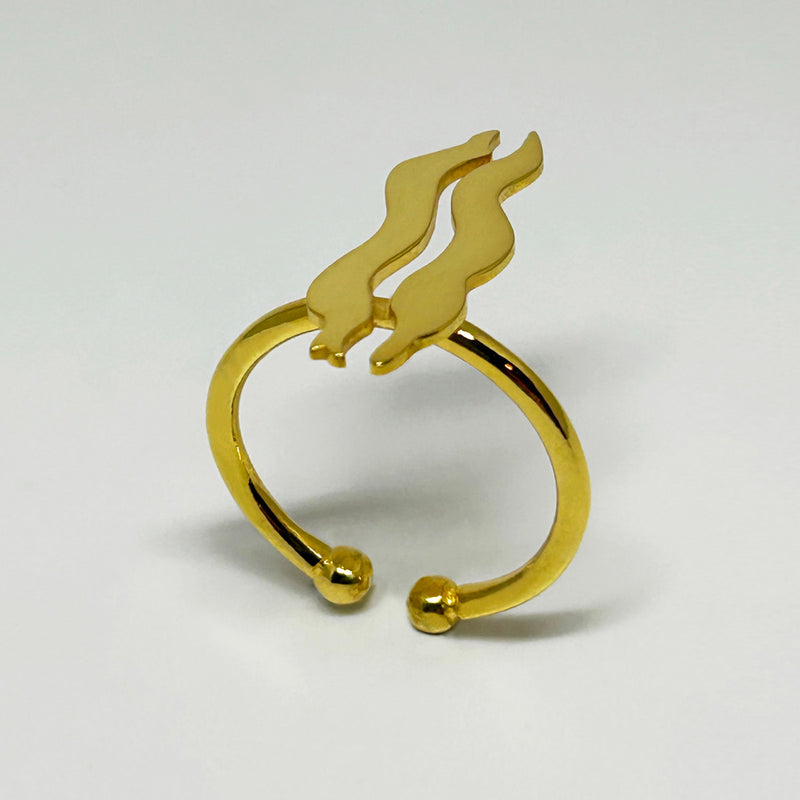 Gumus ustu altin kaplama yilan ejder motifli yuzuk_Gold plated silver ring with serpent dragon motif symbolizing immortality