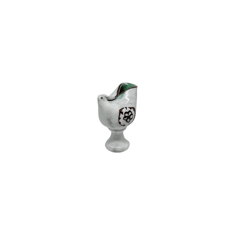 Ici yesil disi beyaz ve ortasi cicek desenli seramik kucuk kus biblo_White ceramic bird figurine with green inside