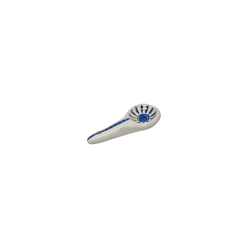 Icinde gunes figuru olan mavi altin ve beyaz seramik kasik_Blue gold and white ceramic spoon with sun motif