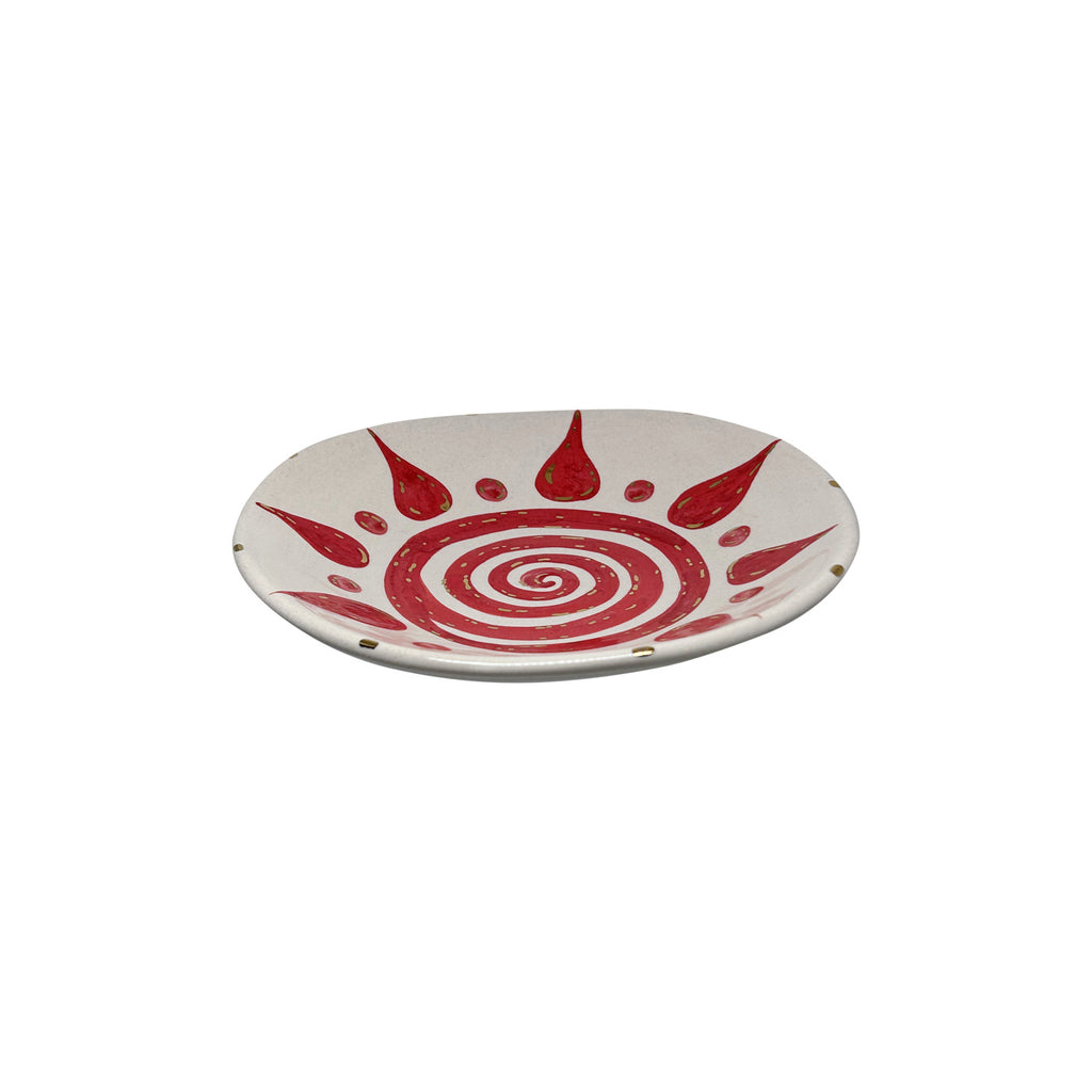Icinde kirmizi spiralli gunes deseni olan tabak_Plate with red spiral sun pattern inside