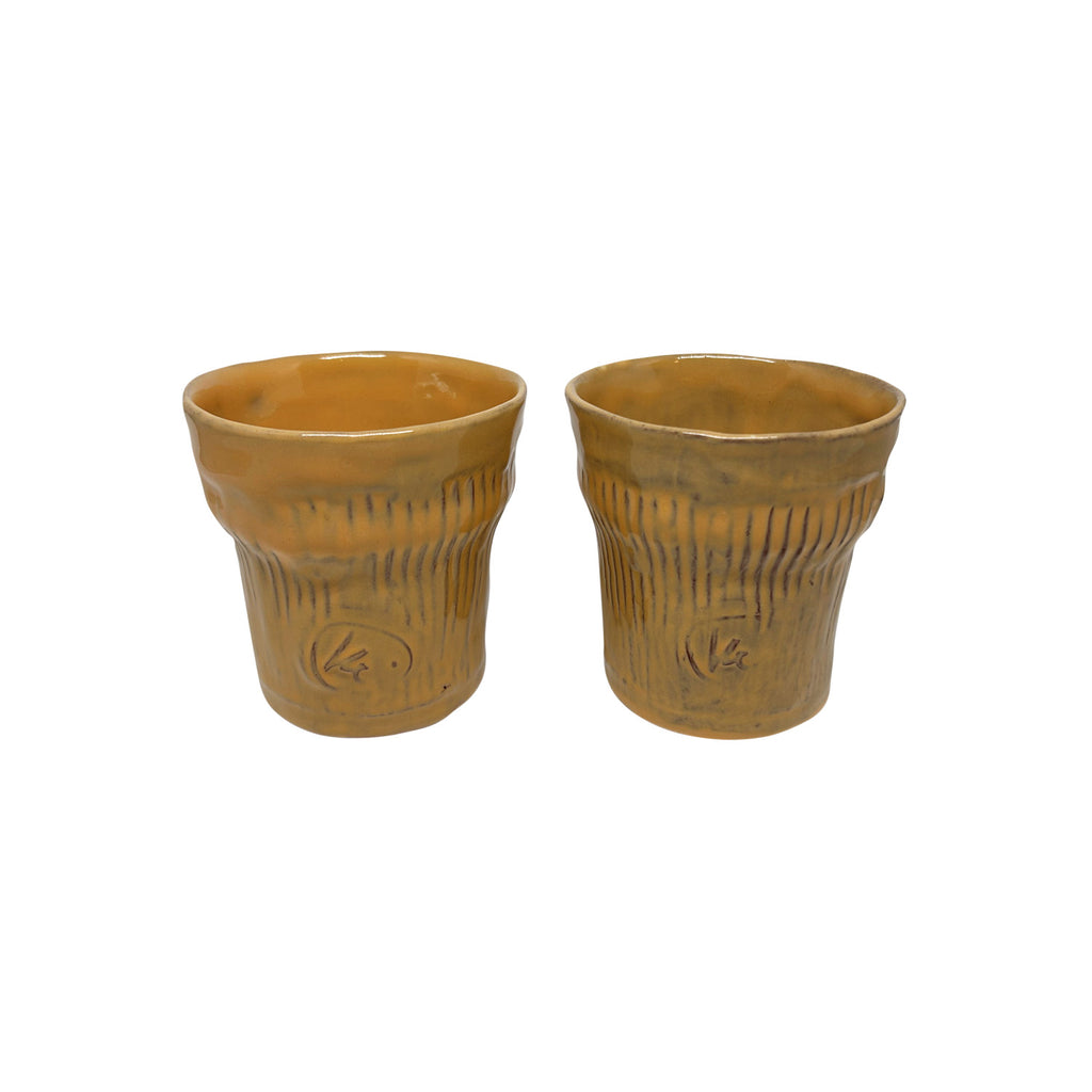 Iki adet hediyelik cizgili somon rengi seramik bardak_Two pinkish orange giftware ceramic cups