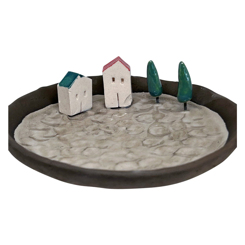 Ikiser agac ve ev ile suslenmis taki tabagi_Jewelry dish decorated with houses and cypress trees