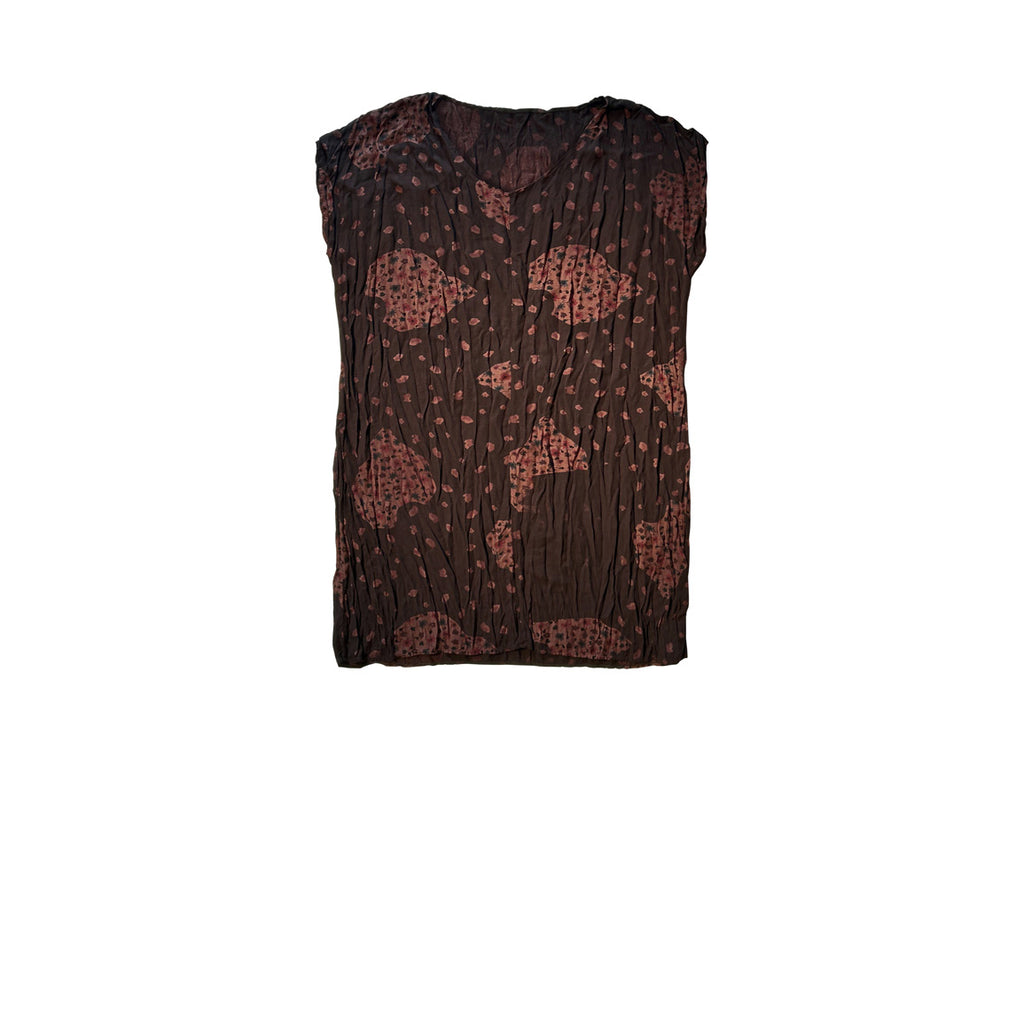 Kahverengi tonlarinda desenli kolsuz tunik_Sleeveless tunic with mixed patterns in brown shades