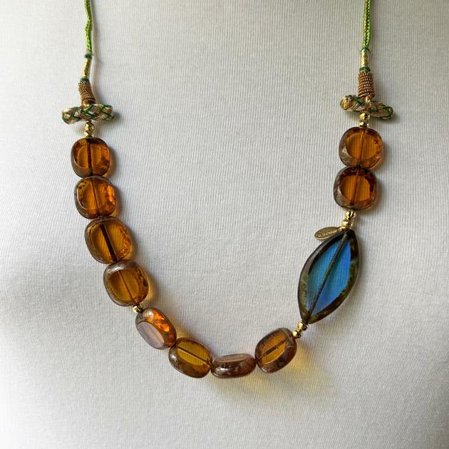 Kahverengi ve mavi cam boncuklu tasarim kolye_Designer necklace with brown and blue glass beads