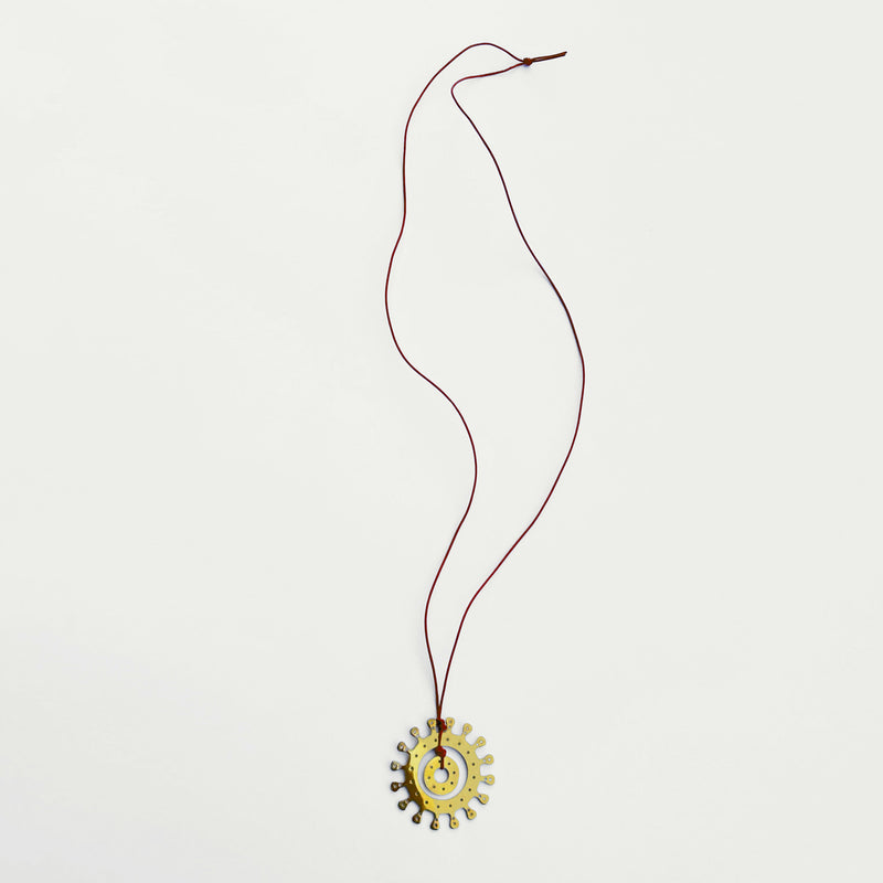 Kem goze karsi muska ve nazarlik motifli altin kaplama kolye_Gold plated necklace with amulet motif