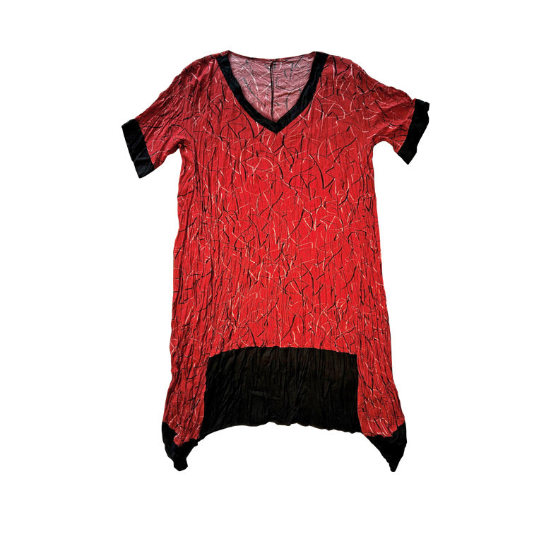 Kenari ve deseni siyahli kendi koyu kirmizi kisa kollu bol elbise_Dark red short sleeve loose dress with black trim and pattern