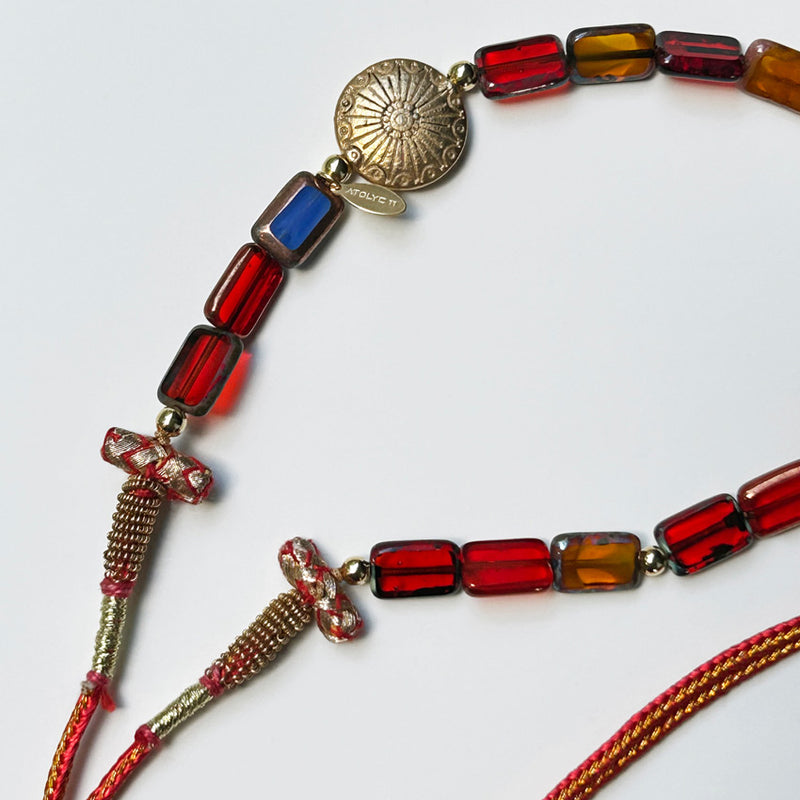 Kirmizi mavi bal ve altin rengi cam boncuklu kolye_Hand crafted necklace with red blue honey and gold color beads