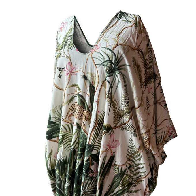 Kisa kollu V yakali agac cicek panter desenli elbise_Short sleeve V neck tree flower panther print dress