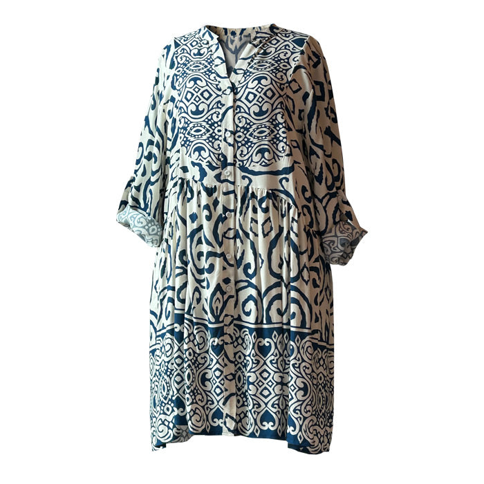 Kollari kivrilmis lacivert beyaz Ozbek desenli elbise_Navy blue and white Uzbek patterned dress