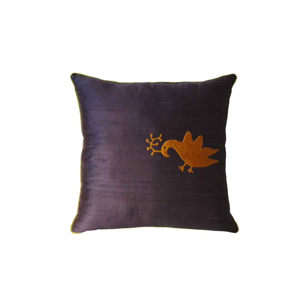 Koyu mor ustune altin rengi kus motifi islemeli ipek kirlent_Deep purple silk cushion with gold color bird motif embroidery_kissen