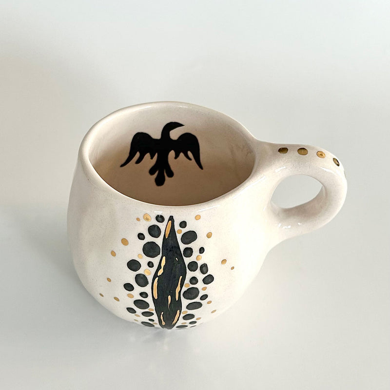 Kuslu ve benekli el yapimi kahve kupasi_Ceramic coffee mug with bird motif and spots