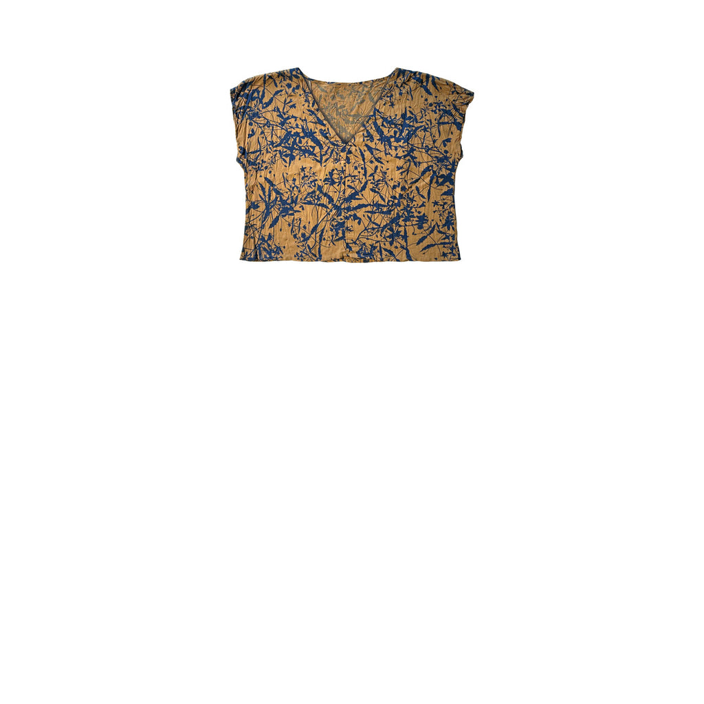 Lacivert cicekli V yakali kahverengi kolsuz kisa bluz_Navy blue floral patterned V neck brown sleeveless short blouse