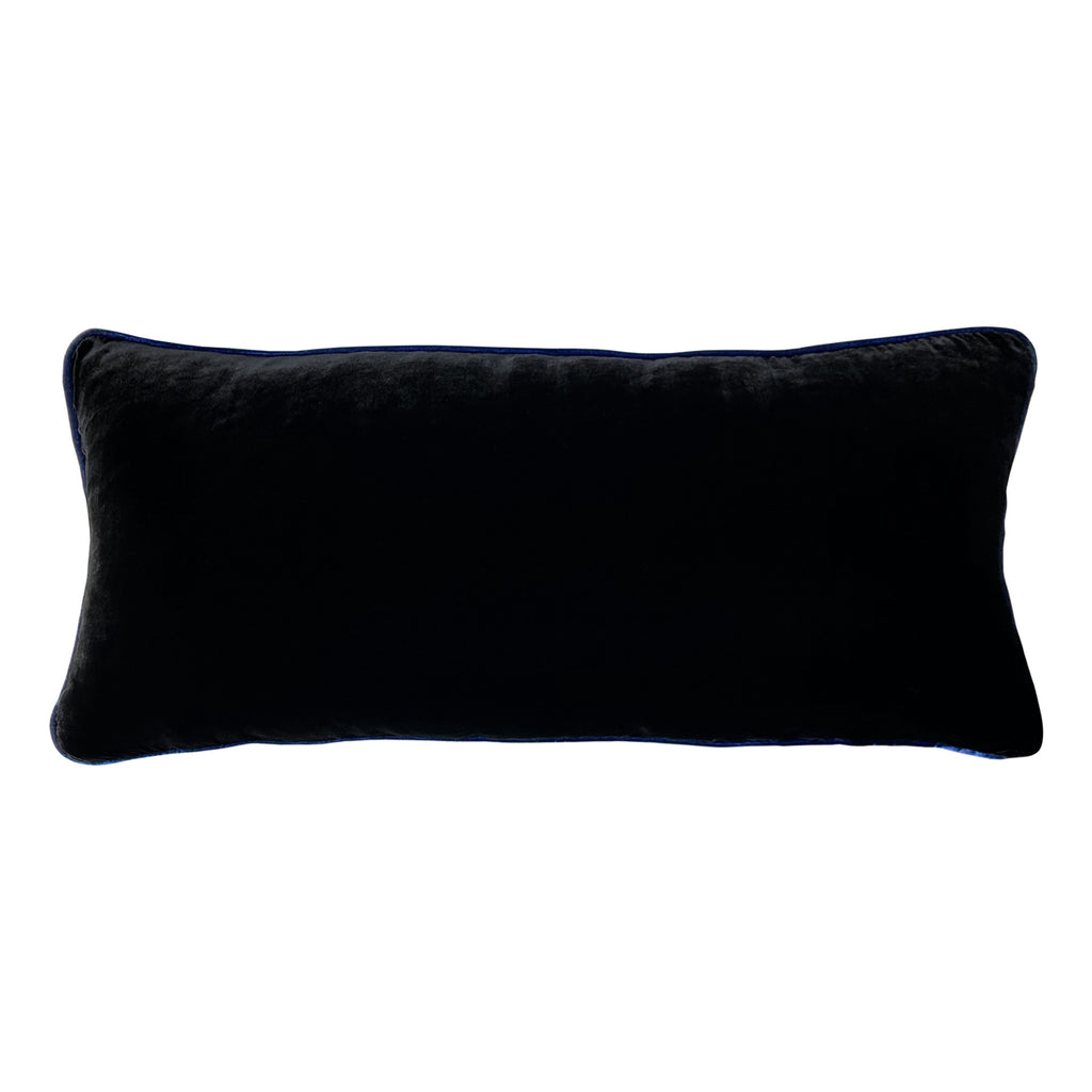 Lacivert fitilli Atolye 11 siyah kadife kirlent_Black velvet cushion with navy blue piping