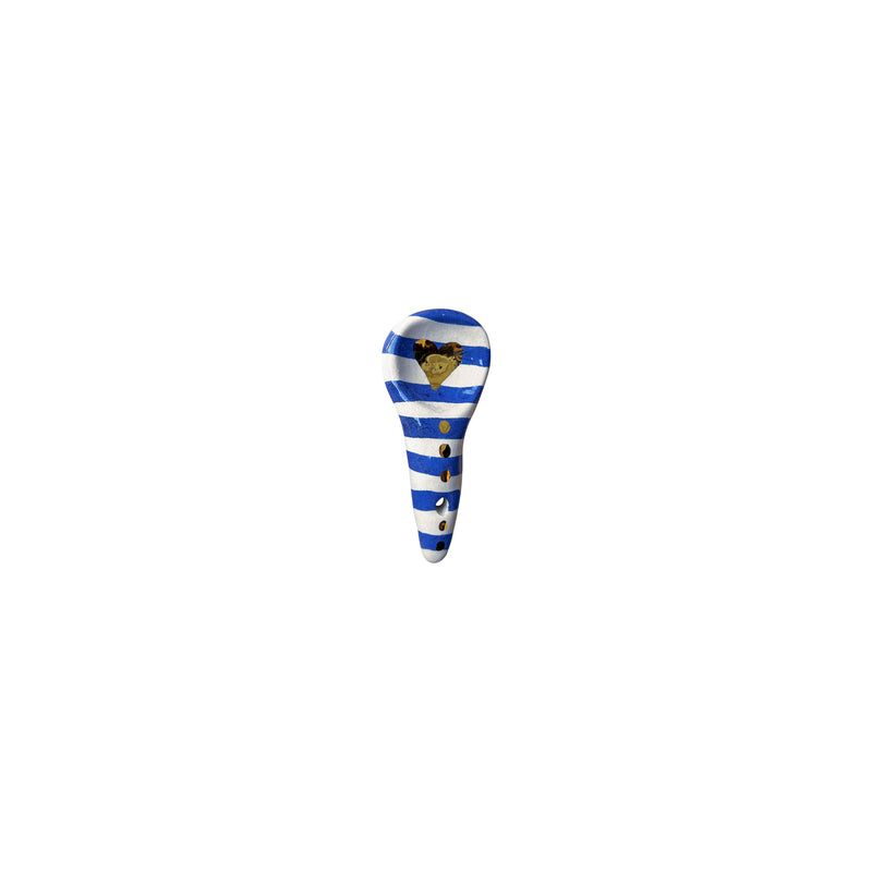 Mavi beyaz cizgiler ustune altin rengi kalpli seramik kasik_Blue and white striped ceramic spoon with gold heart shape