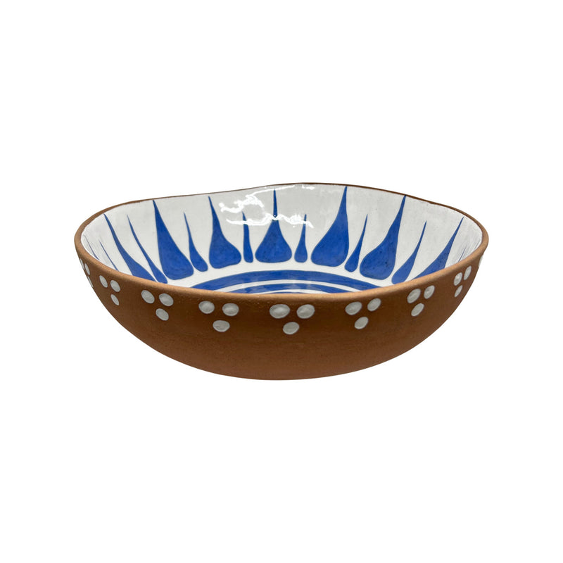 Mavi spiral motifli el yapimi kase_A decorated ceramic bowl with blue and white patterns