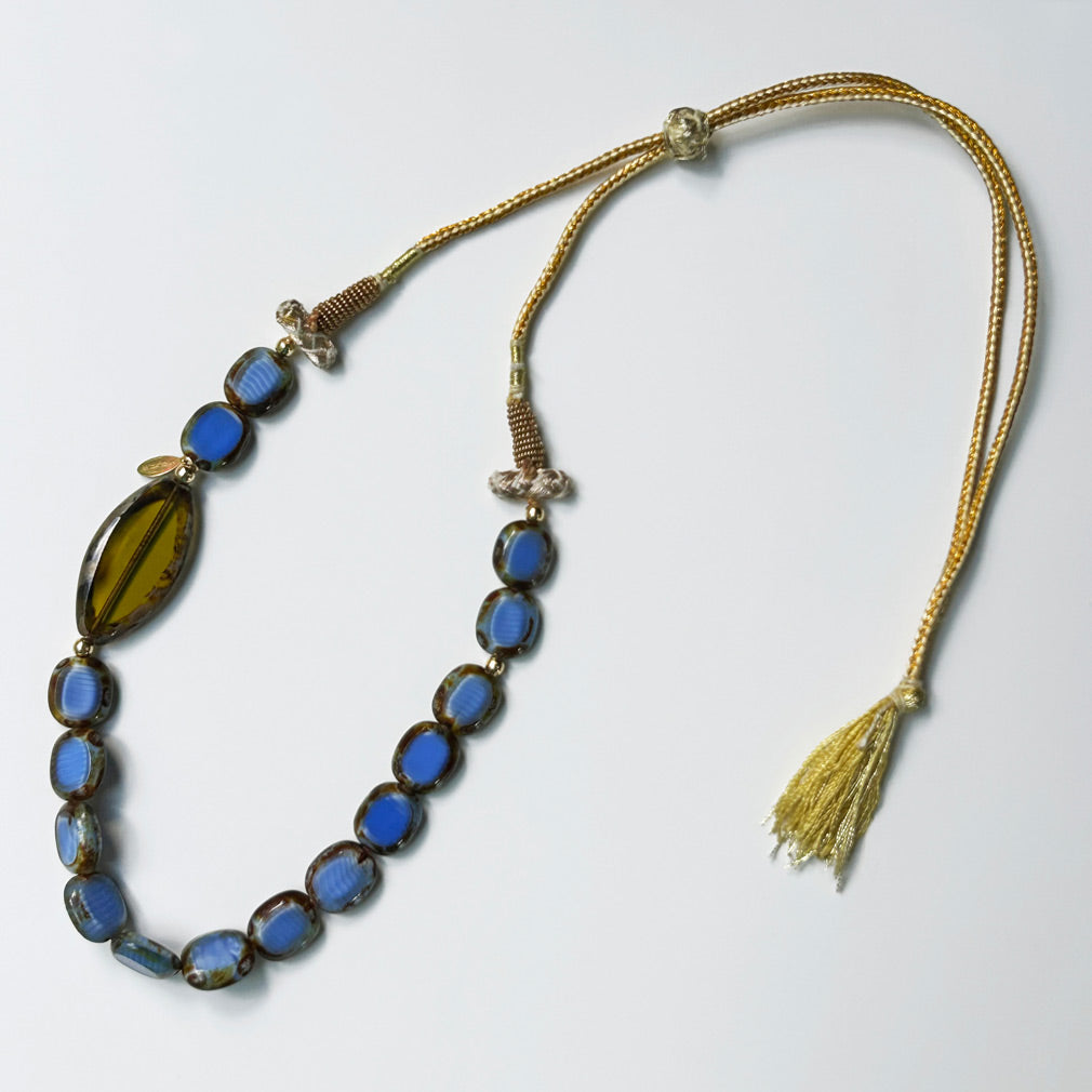 Mavi ve haki yesil boncuklu ayarlanabilir el yapimi kolye_Hand crafted necklace with blue and khaki green beads
