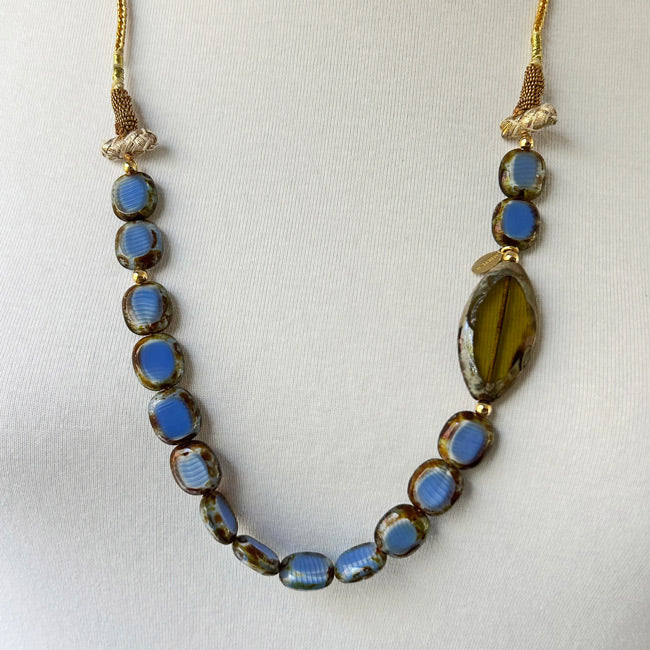 Mavi ve haki yesil boncuklu ayarlanabilir el yapimi kolye_Hand crafted necklace with blue and khaki green beads