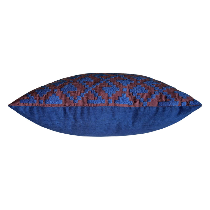 Mavi ve koyu kiremit rengi nakisli ipek kirlent_Blue and dark brick color silk cushion with Anatolian motif_Z