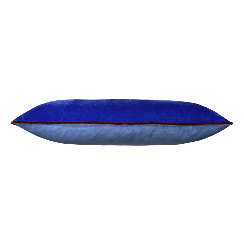 Onu mavi kadife fitili bordo arkasi pamuklu uzun yastik_Long blue velvet cushion with burgundy color piping and cotton back