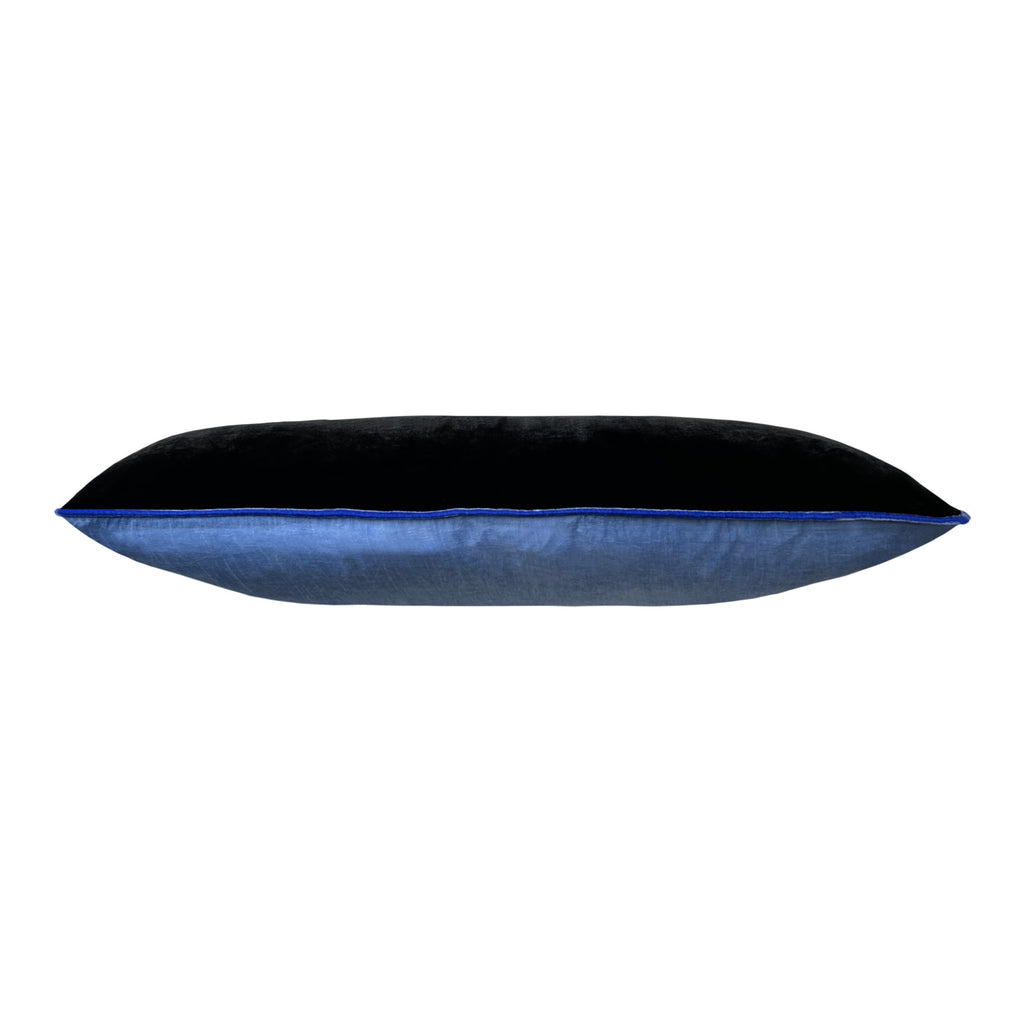 Lacivert fitilli Atolye 11 siyah kadife kirlent_Black velvet cushion with navy blue piping