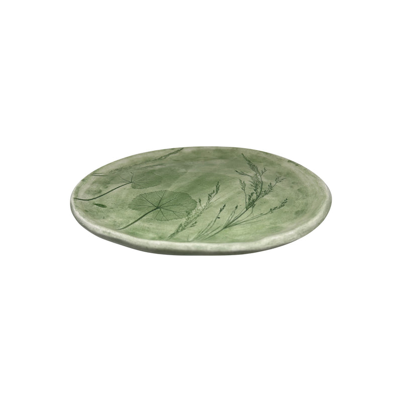 Ot ve yaprak desenli cagla yesili seramik tabak_Sage green ceramic plate with plant pattern