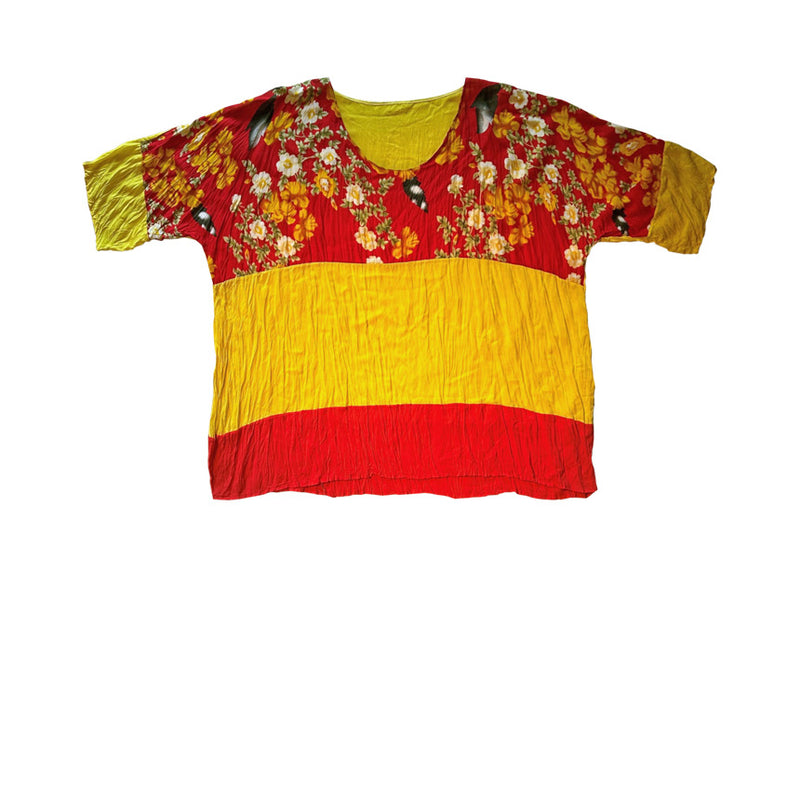 Sari kirmizi bantli ve cicekli bol bluz_Loose blouse with yellow and red stripes and flowers pattern