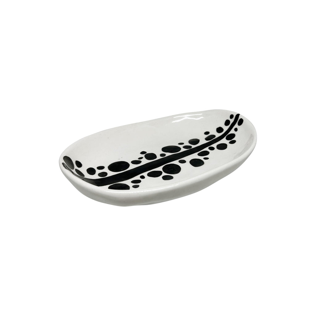 Siyah desenli beyaz oval kucuk tabak_Small white oval plate with black patterns