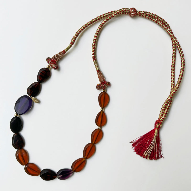 Siyah mor ve kahverengi boncuklu puskullu kolye_Hand crafted brown purple and black glass beaded necklace