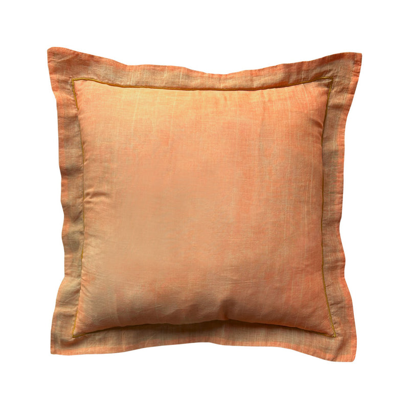 Taslanmis pamuklu altin rengi nakisli turuncu kare yastik_Stone washed cotton orange square pillow with golden color embroidery