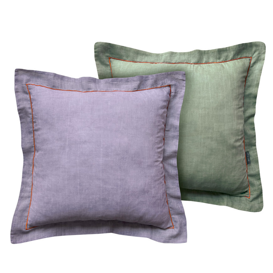 Taslanmis pamuklu eflatun ve soluk yesil cift yuzlu yastik_Stone washed cotton violet and pale green double sided pillow
