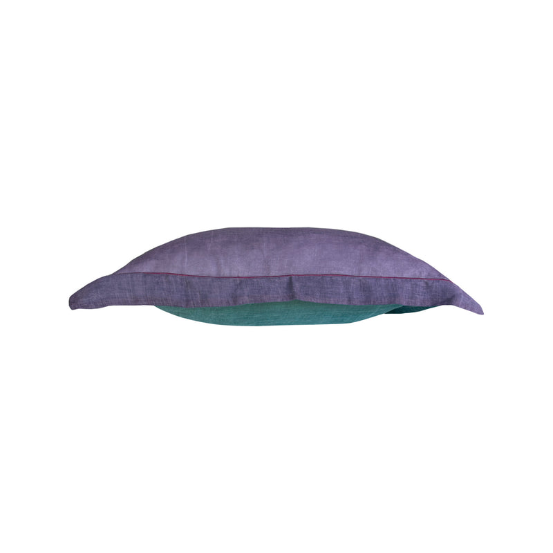Taslanmis pamuklu onu mor arkasi petrol yesili yastik_Stone washed cushion with purple front and peacock blue back