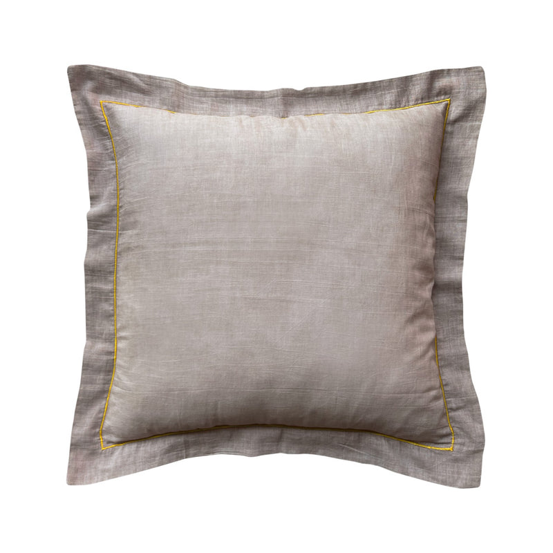 Taslanmis pamuklu sari nakisli bej yastik_Stone washed cotton beige cushion with yellow embroidery
