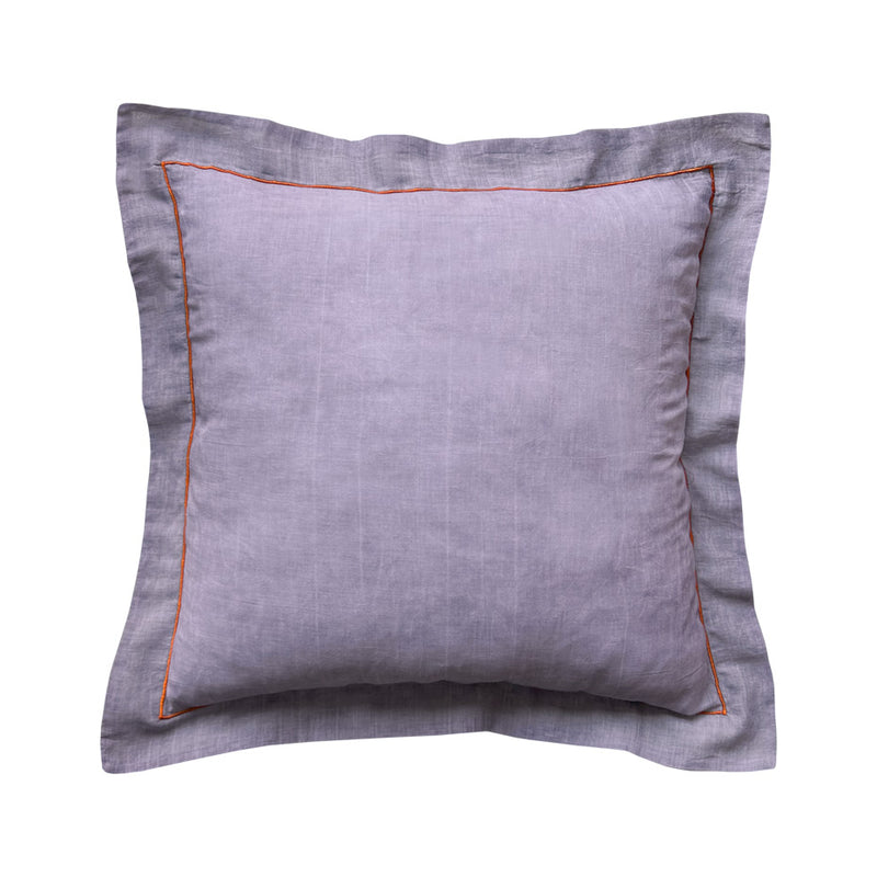 Taslanmis pamuklu turuncu nakisli eflatun yastik_Stone washed cotton lilac color pillow with orange embroidery