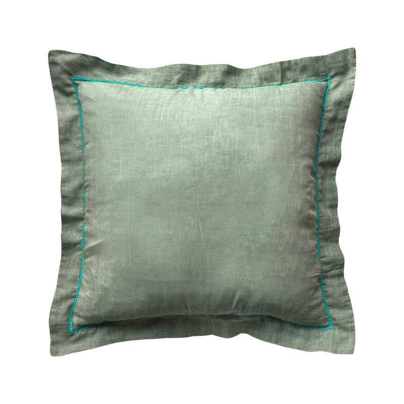Turkuaz mavi nakisli soluk yesil pamuklu yastik_Stone washed cotton pale green square cushion with turquoise blue embroidery