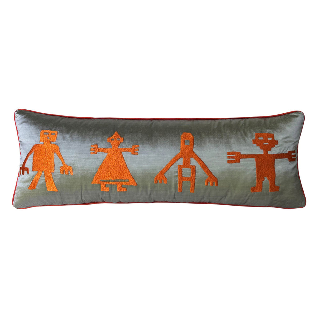 Turuncu biyeli ve dort adet insan motifi nakisli gri kirlent_Grey silk cushion with orange piping and four human motifs