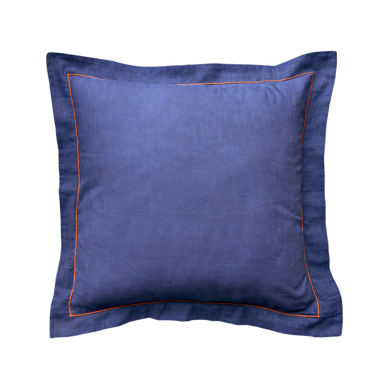 Turuncu nakisli morumsu mavi pamuklu yastik_Stone washed cotton blue square cushion with orange embroidery